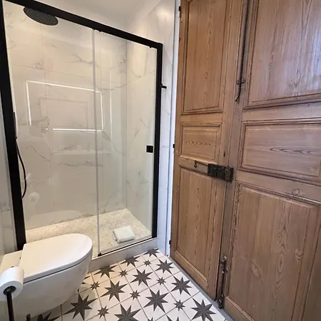 Bed & Breakfast Chateau De Saint-girons - Luxury In Provence Aix-en-Provence